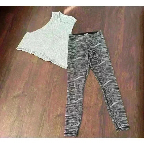 Bundle mix match work out set puma pant size S top James perse size 2 - Picture 5 of 5